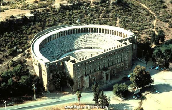 aspendos1.jpg