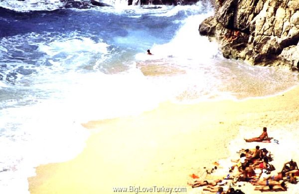 cleopatrabay.jpg