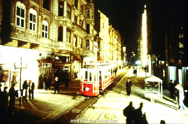 istiklalcaddesi.jpg