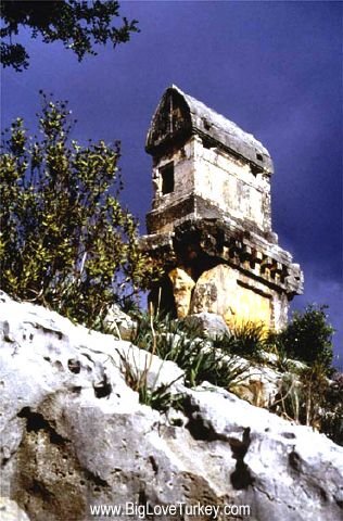 lyciantomb1.jpg