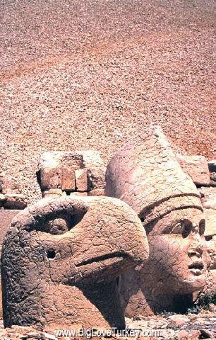nemrud4.jpg